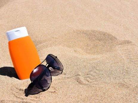 Какой солнцезащитный крем взять с собой в отпуск?